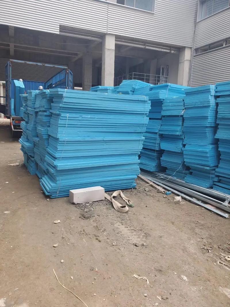 挤塑板到位工地#建筑材料供应 #保温材料 #出货实拍 #隔热 - 抖音